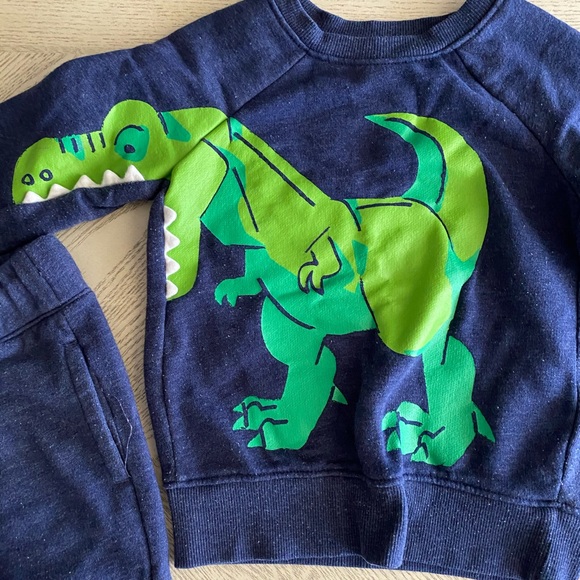 Old navy dinosaur sweatsuit - Picture 2 of 7
